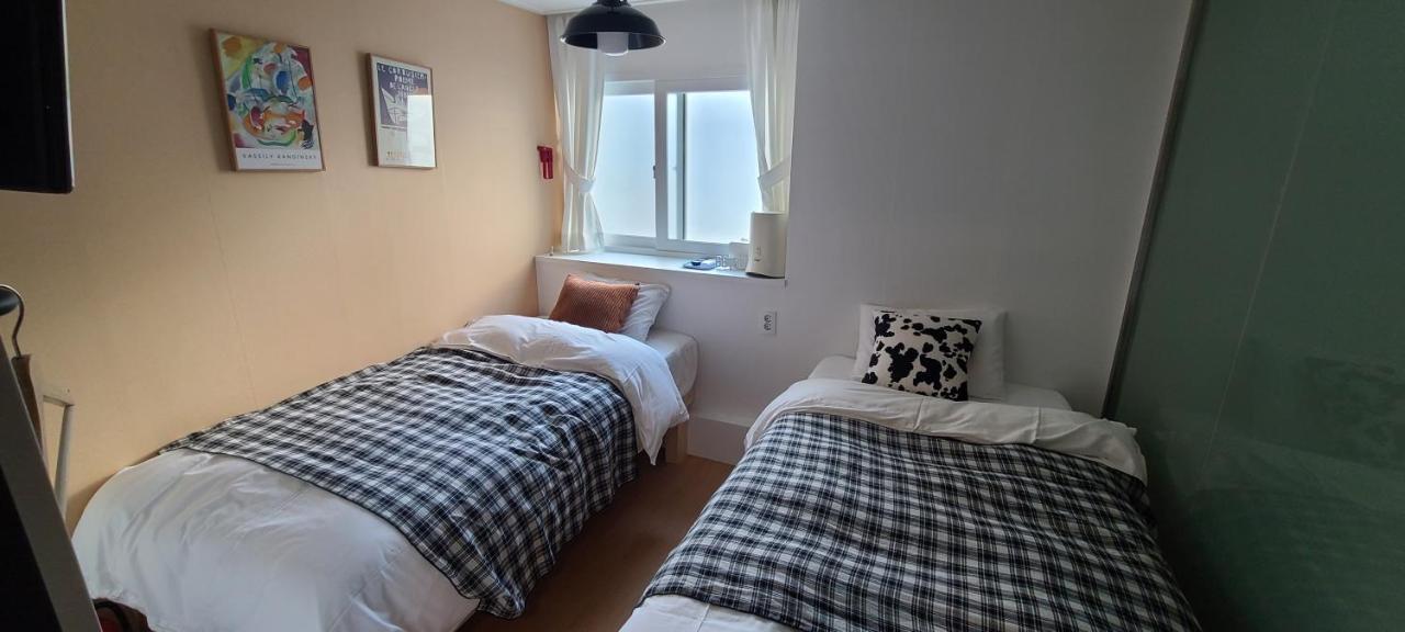 Hostel Ara125 Seul Zewnętrze zdjęcie